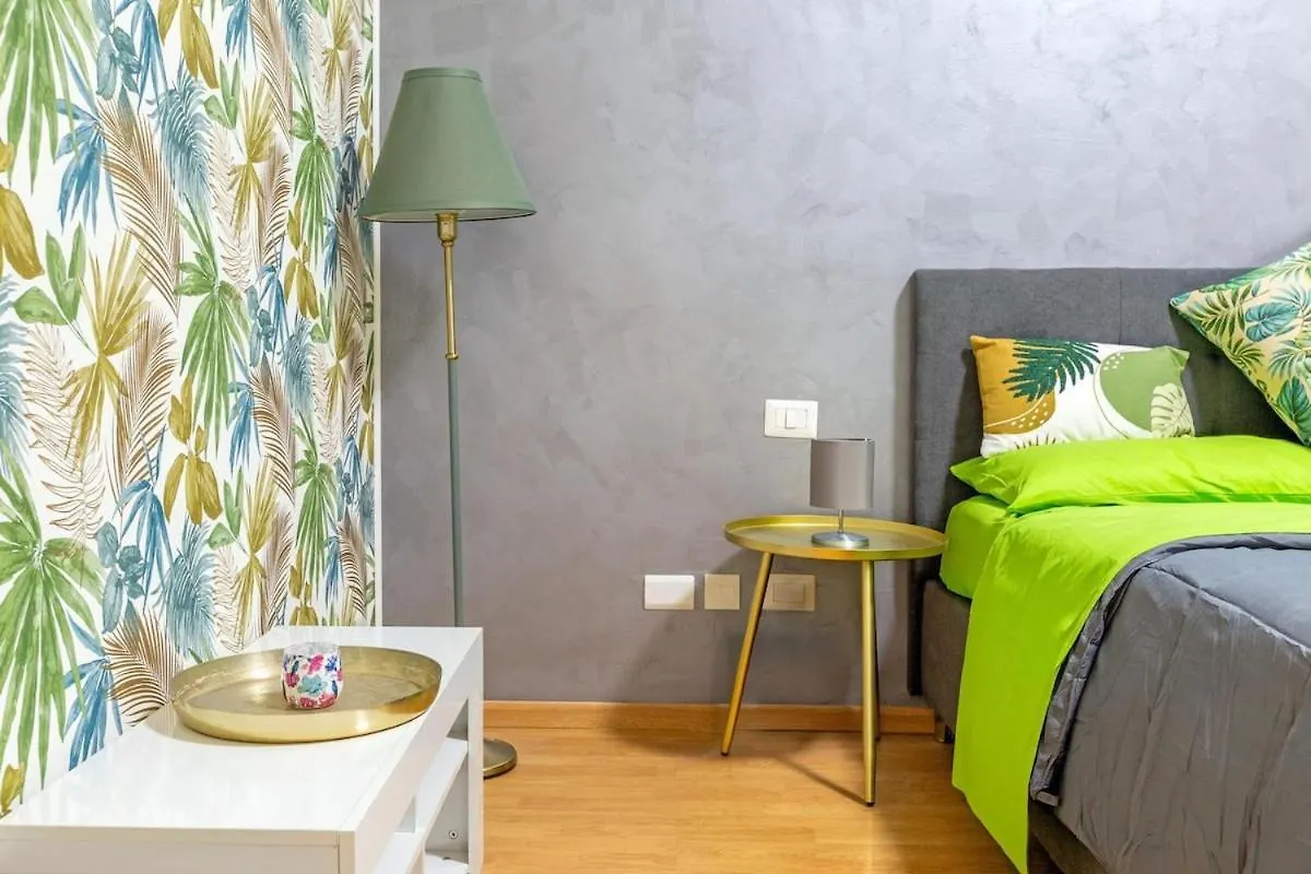 Rene Home - Ponte Milvio Ρώμη